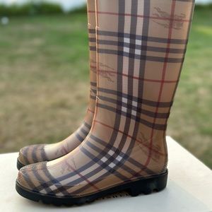 Women’s Burberry Rainboots